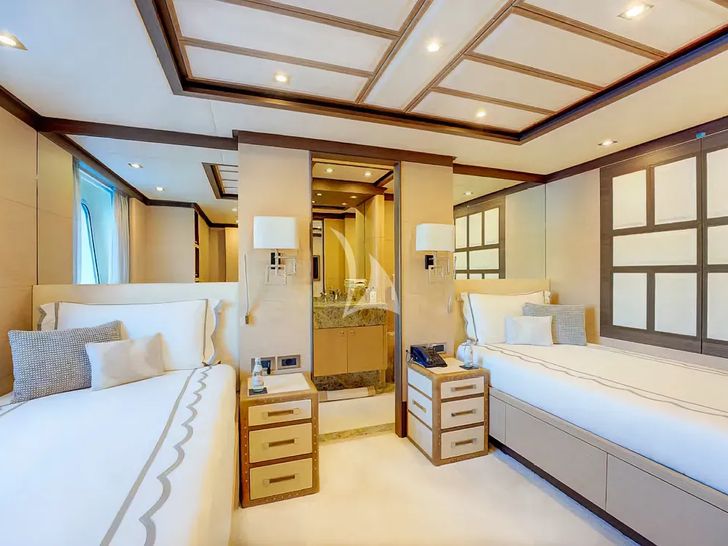 NELA Benetti Crystal 140 - twin cabin NELA Benetti Crystal 140 - twin cabin