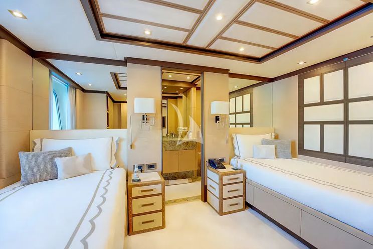 Charter Yacht NELA - Benetti Crystal 140 - 5 Cabins - Cannes - Monaco - St Tropez - French Riviera