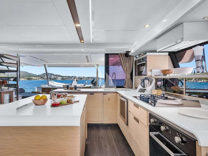 NEOW Fountaine Pajot Alegria 67 - galley NEOW Fountaine Pajot Alegria 67 - galley