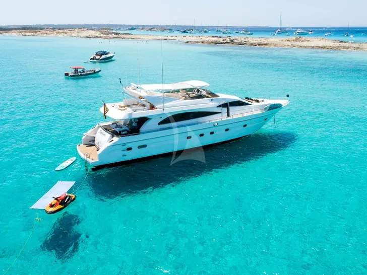 NEPHENTA Astondoa 82 GLX - anchored with the water toys NEPHENTA Astondoa 82 GLX - anchored with the water toys