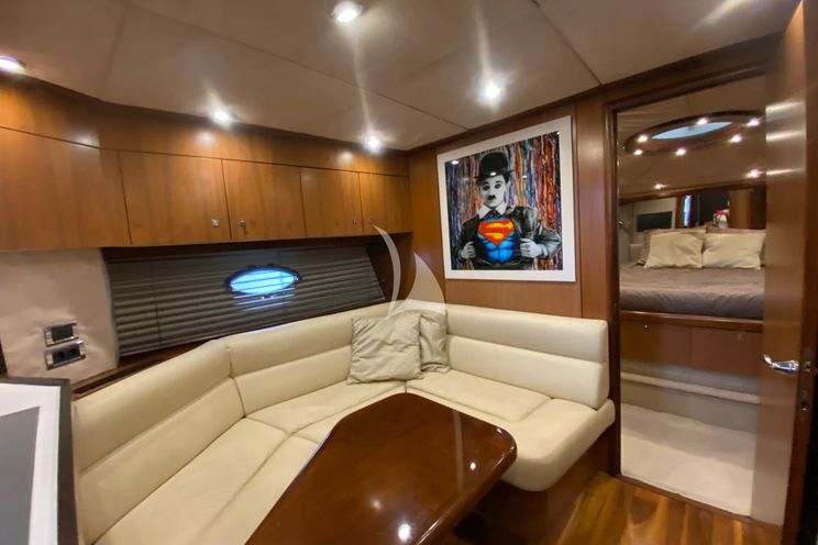 Charter Yacht NERA OCEANO - Sunseeker 72 - 3 Cabins - Antibes - Nice - Cannes - St Tropez - French Riviera - Monaco