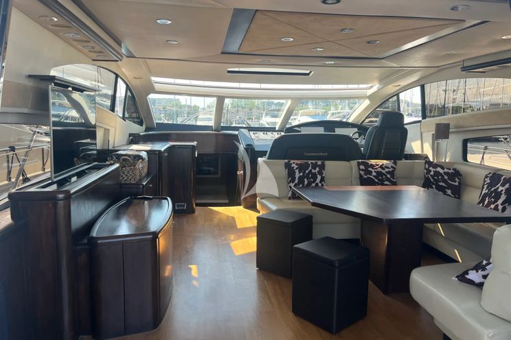 Charter Yacht NERA OCEANO - Sunseeker 72 - 3 Cabins - Antibes - Nice - Cannes - St Tropez - French Riviera - Monaco