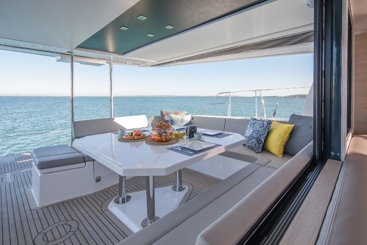 Charter Yacht NEVER GIVE UP - Leopard 50 - 4 Cabins - Cannes - Nice - Antibes - St Tropez - French Riviera - South of France