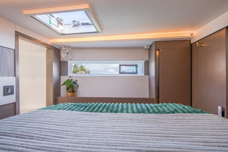 Charter Yacht NEVER GIVE UP - Leopard 50 - 4 Cabins - Cannes - Nice - Antibes - St Tropez - French Riviera - South of France