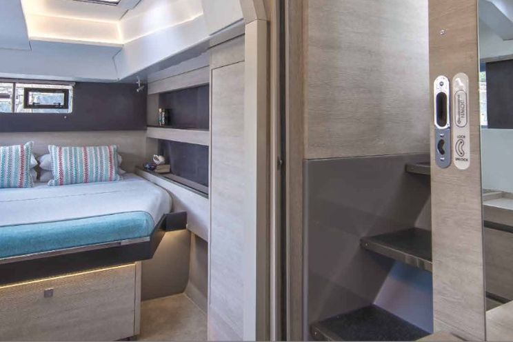 Charter Yacht NEVER GIVE UP - Leopard 50 - 4 Cabins - Cannes - Nice - Antibes - St Tropez - French Riviera - South of France