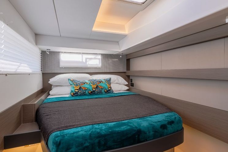 Charter Yacht NEVER GIVE UP - Leopard 50 - 4 Cabins - Cannes - Nice - Antibes - St Tropez - French Riviera - South of France