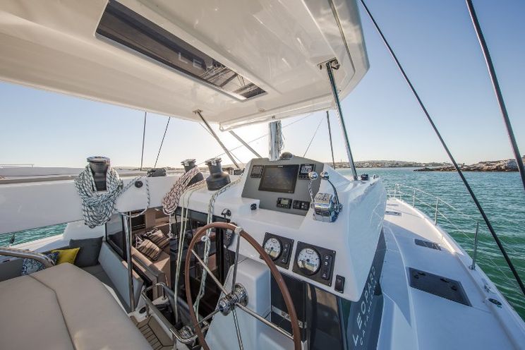 Charter Yacht NEVER GIVE UP - Leopard 50 - 4 Cabins - Cannes - Nice - Antibes - St Tropez - French Riviera - South of France