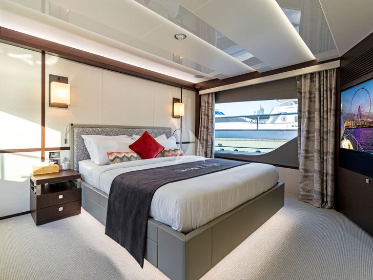 NEW EDGE Sunseeker 95 - master cabin NEW EDGE Sunseeker 95 - master cabin