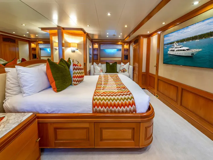 NEW STAR Benetti Tradition 100 - VIP cabin 1 NEW STAR Benetti Tradition 100 - VIP cabin 1