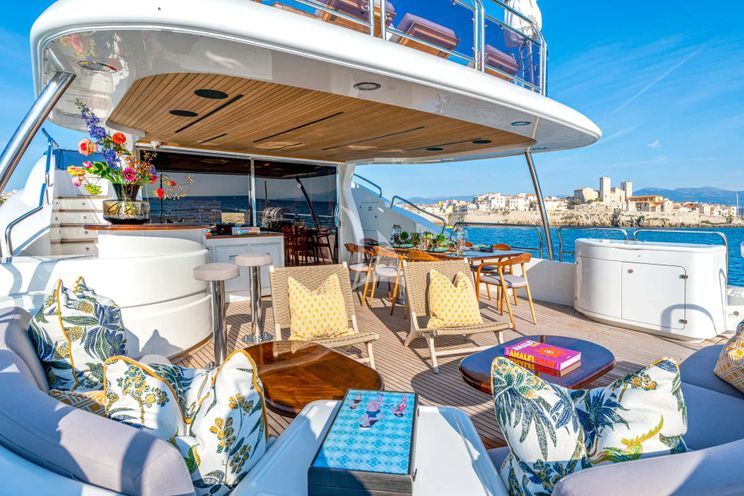 Charter Yacht NEW STAR - Benetti Tradition 100 - 4 Cabins - Cannes - St Tropez - Nice - Antibes - French Riviera - Monaco