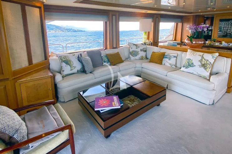 Charter Yacht NEW STAR - Benetti Tradition 100 - 4 Cabins - Cannes - St Tropez - Nice - Antibes - French Riviera - Monaco