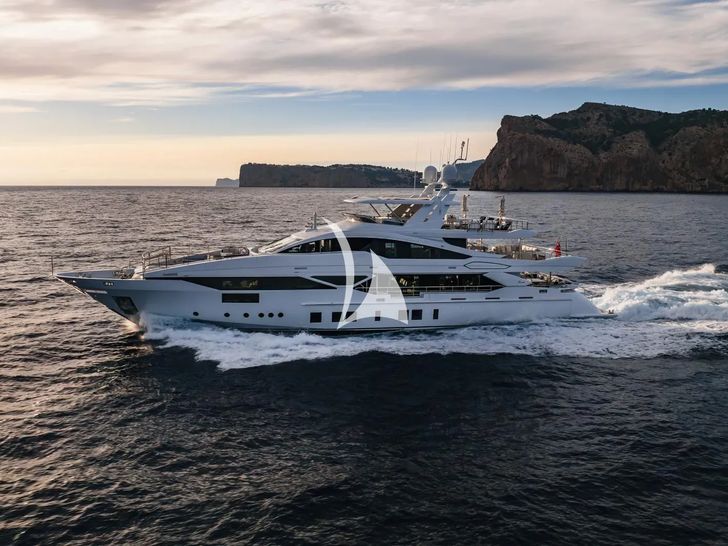 NEW WAVES Benetti Fast 140 - cruising profile NEW WAVES Benetti Fast 140 - cruising profile