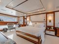 NEW WAVES Benetti Fast 140 - master cabin bed NEW WAVES Benetti Fast 140 - master cabin bed