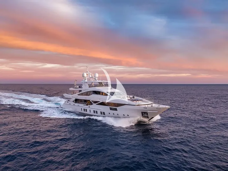 NEW WAVES Benetti Fast 140 - profile NEW WAVES Benetti Fast 140 - profile