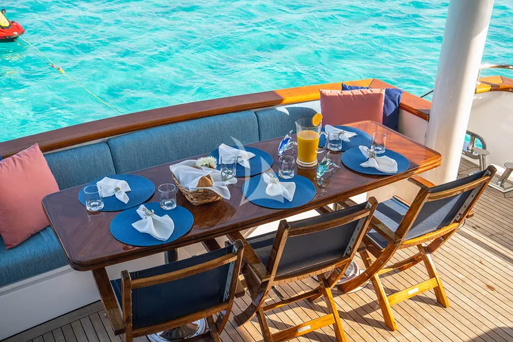 Charter Yacht NEXT CHAPTER - Hargrave 97 RPH - 4 Cabins - Nassau - Exumas - Bahamas