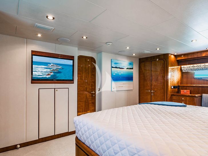 NEXT CHAPTER Hargrave 97 RPH - master cabin bed and TV NEXT CHAPTER Hargrave 97 RPH - master cabin bed and TV