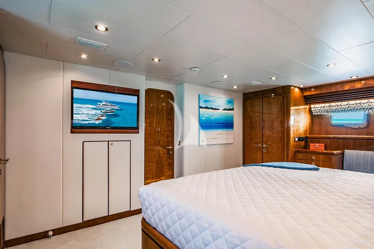 Charter Yacht NEXT CHAPTER - Hargrave 97 RPH - 4 Cabins - Nassau - Exumas - Bahamas