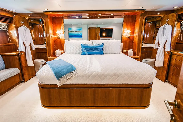 Charter Yacht NEXT CHAPTER - Hargrave 97 RPH - 4 Cabins - Nassau - Exumas - Bahamas