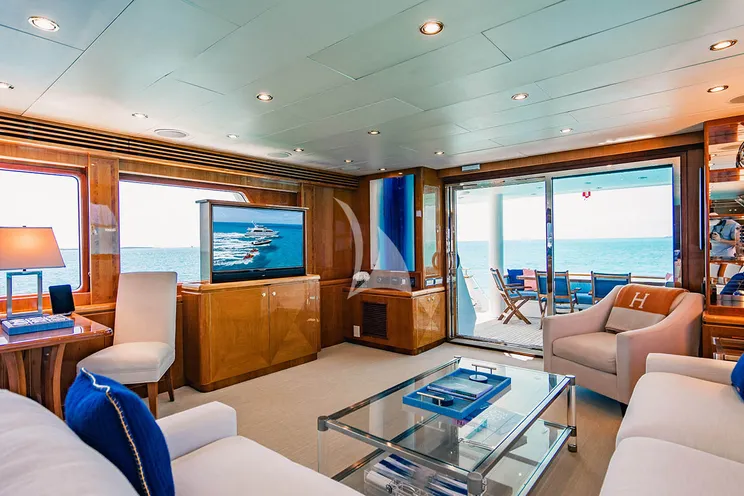 Charter Yacht NEXT CHAPTER - Hargrave 97 RPH - 4 Cabins - Nassau - Exumas - Bahamas