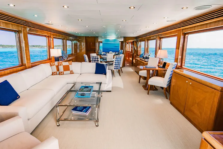 Charter Yacht NEXT CHAPTER - Hargrave 97 RPH - 4 Cabins - Nassau - Exumas - Bahamas