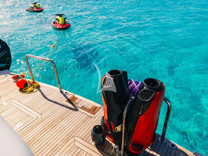 NEXT CHAPTER Hargrave 97 RPH - water toys NEXT CHAPTER Hargrave 97 RPH - water toys