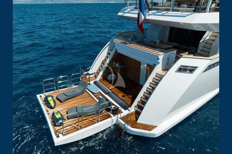 Charter Yacht NEXT - Columbus 40S - 5 Cabins - Cannes - Monaco - St. Tropez - French Riviera