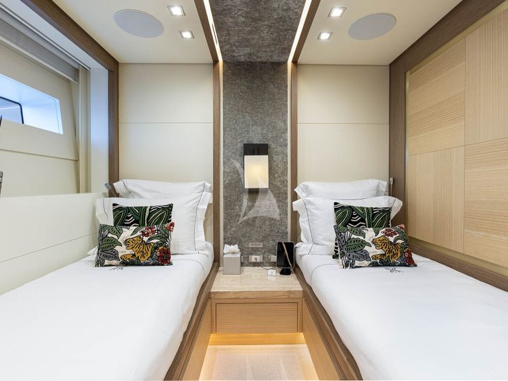 NEXT Columbus 40S twin cabin 1 NEXT Columbus 40S twin cabin 1