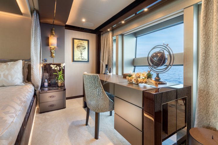 Charter Yacht NEXUS - Sunseeker 131 - 5 cabins - Monaco - Cannes - Antibes - St Tropez