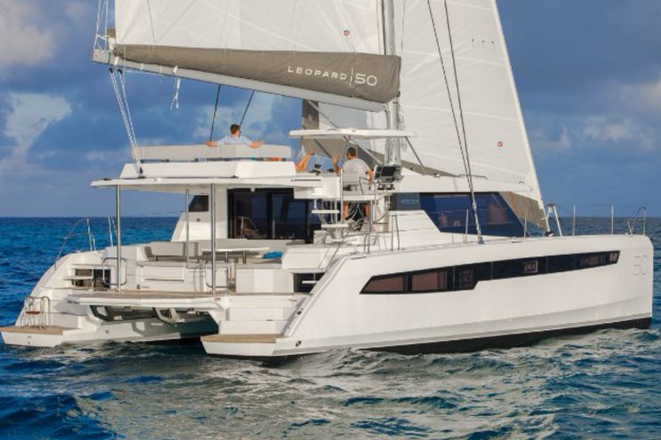 Charter Yacht NEVER GIVE UP - Leopard 50 - 4 Cabins - Cannes - Nice - Antibes - St Tropez - French Riviera - South of France