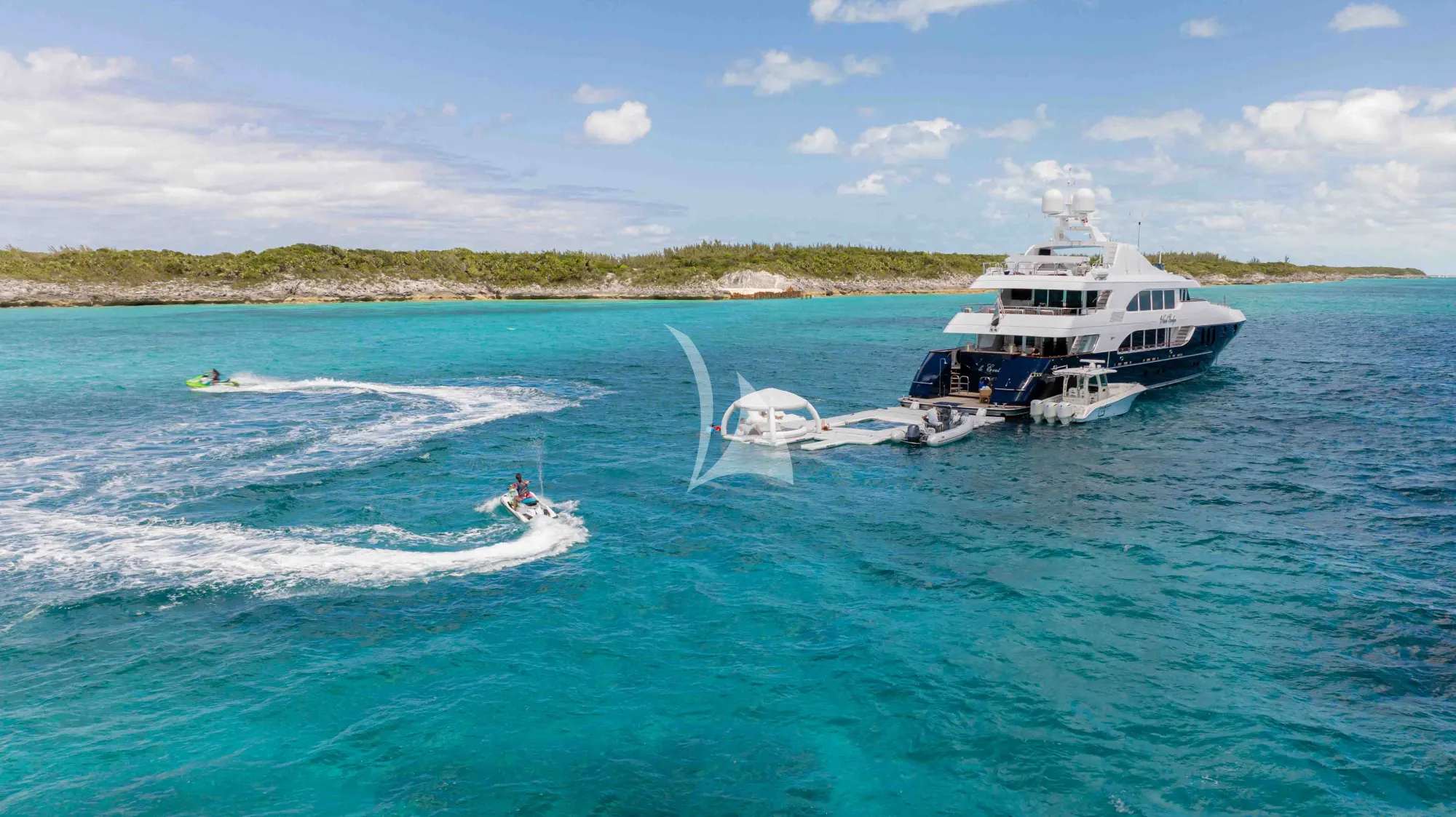 NICOLE EVELYN Cheoy Lee 38m - water sports