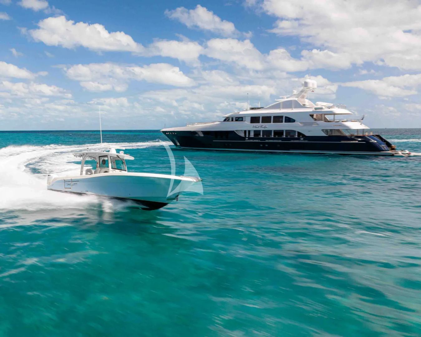 NICOLE EVELYN Cheoy Lee 38m - with the tender