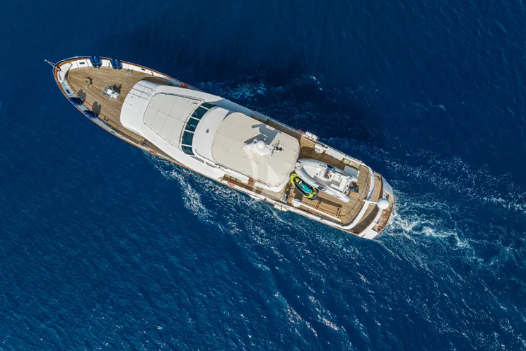 Charter Yacht NIGHTFLOWER - Codecasa 35 - 5 Cabins - Naples - Capri - Positano - Amalfi Coast - Italy