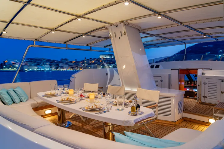 Charter Yacht NIGHTFLOWER - Codecasa 35 - 5 Cabins - Naples - Capri - Positano - Amalfi Coast - Italy