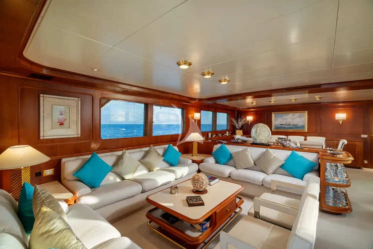 Charter Yacht NIGHTFLOWER - Codecasa 35 - 5 Cabins - Naples - Capri - Positano - Amalfi Coast - Italy