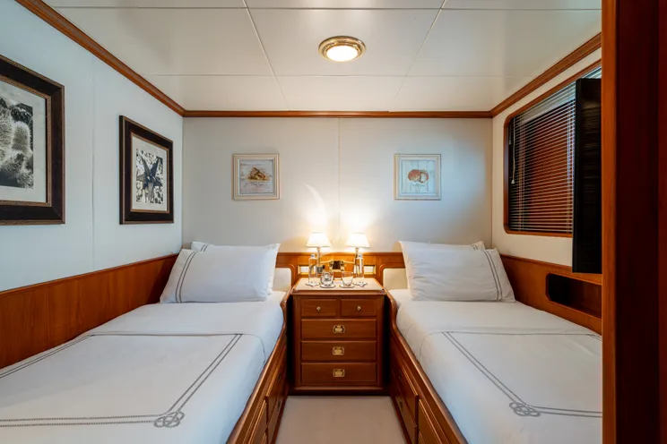 Charter Yacht NIGHTFLOWER - Codecasa 35 - 5 Cabins - Naples - Capri - Positano - Amalfi Coast - Italy