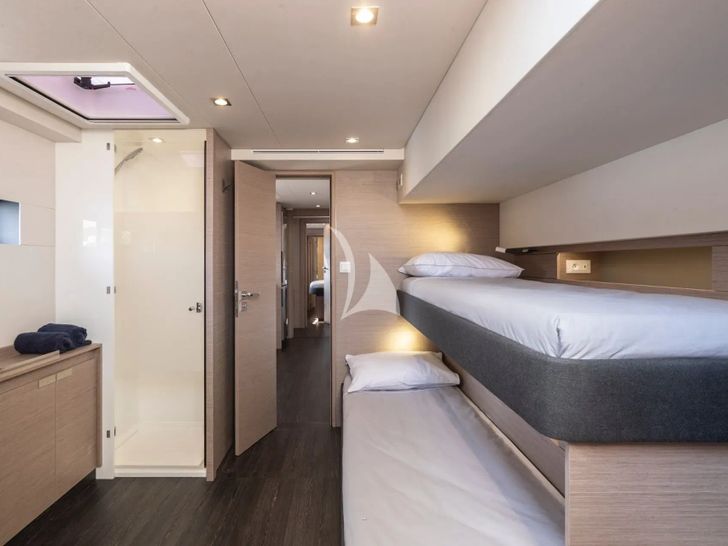 NIKA ONE Fountaine Pajot Samana 59 - bunk cabin NIKA ONE Fountaine Pajot Samana 59 - bunk cabin