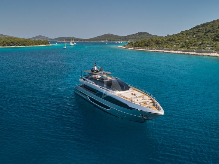 NIKITA Riva Corsaro 100 - anchored NIKITA Riva Corsaro 100 - anchored