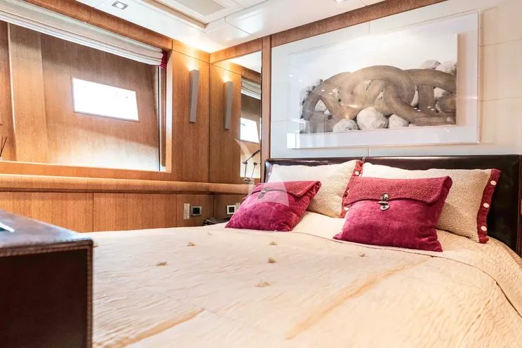 Charter Yacht NINO - Cantieri di Pisa Akhir 41 - 5 Cabins - Athens - Mykonos - Paros - Cyclades - Greece