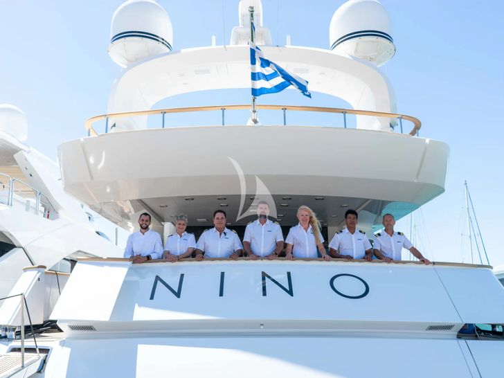 NINO Cantieri Akhir 41 - crew welcoming you aboard NINO Cantieri Akhir 41 - crew welcoming you aboard
