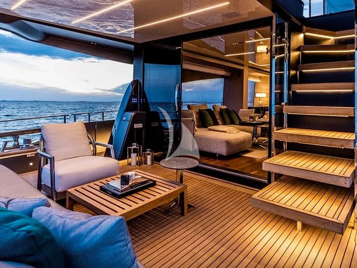 NIRVANA Cranchi Sessantasette 67 - aft deck lounge NIRVANA Cranchi Sessantasette 67 - aft deck lounge