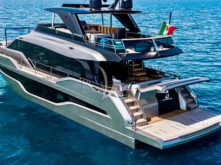 NIRVANA Cranchi Sessantasette 67 - aft shot NIRVANA Cranchi Sessantasette 67 - aft shot