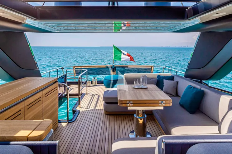 Charter Yacht NIRVANA - Cranchi Sessantasette 67 - 3 Cabins - Cannes - St Tropez - Nice - French Riviera