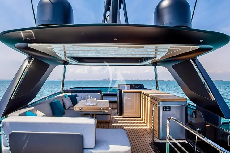 Charter Yacht NIRVANA - Cranchi Sessantasette 67 - 3 Cabins - Cannes - St Tropez - Nice - French Riviera