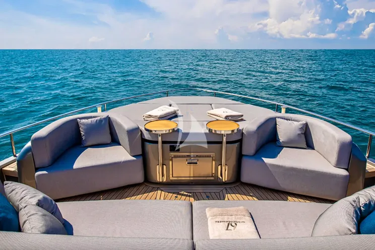 Charter Yacht NIRVANA - Cranchi Sessantasette 67 - 3 Cabins - Cannes - St Tropez - Nice - French Riviera