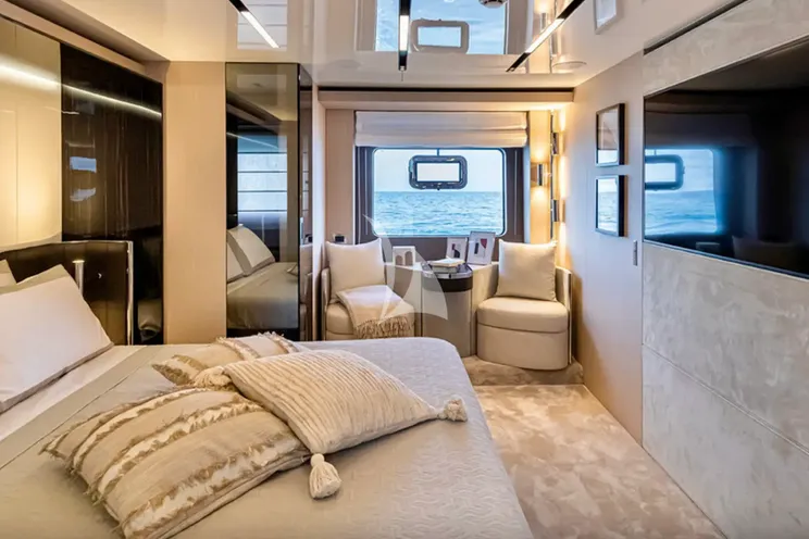Charter Yacht NIRVANA - Cranchi Sessantasette 67 - 3 Cabins - Cannes - St Tropez - Nice - French Riviera