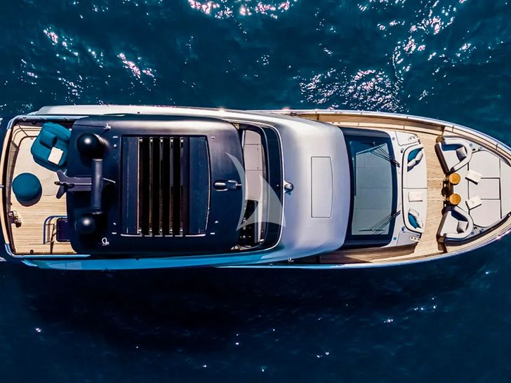 NIRVANA Cranchi Sessantasette 67 - top shot NIRVANA Cranchi Sessantasette 67 - top shot