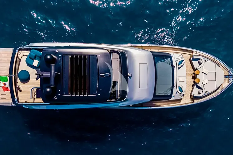 Charter Yacht NIRVANA - Cranchi Sessantasette 67 - 3 Cabins - Cannes - St Tropez - Nice - French Riviera