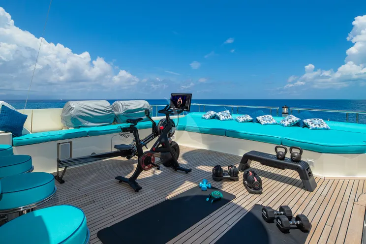 Charter Yacht NITA K II - Amels 52 - 5 Cabins - Nassau - Tortola- St Thomas - Naples