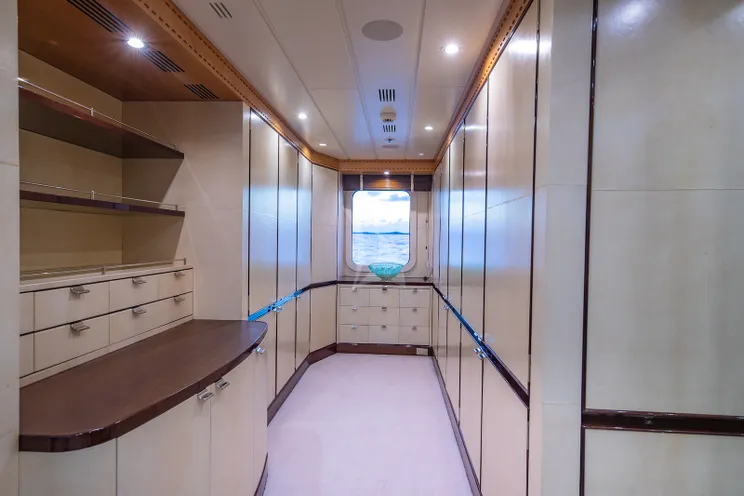 Charter Yacht NITA K II - Amels 52 - 5 Cabins - Nassau - Tortola- St Thomas - Naples