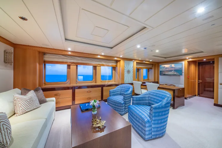 Charter Yacht NITA K II - Amels 52 - 5 Cabins - Nassau - Tortola- St Thomas - Naples